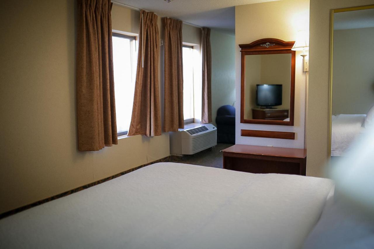 Surestay Plus Hotel By Best Western Cheyenne Exterior foto